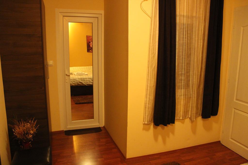 Villa Gala Skopje Esterno foto